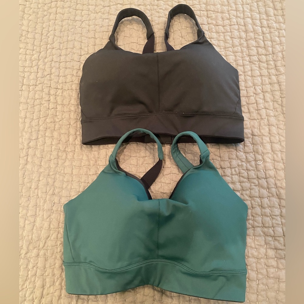 Oiselle Queen Bras, size 34DD. Douglas Fir and Black colors.